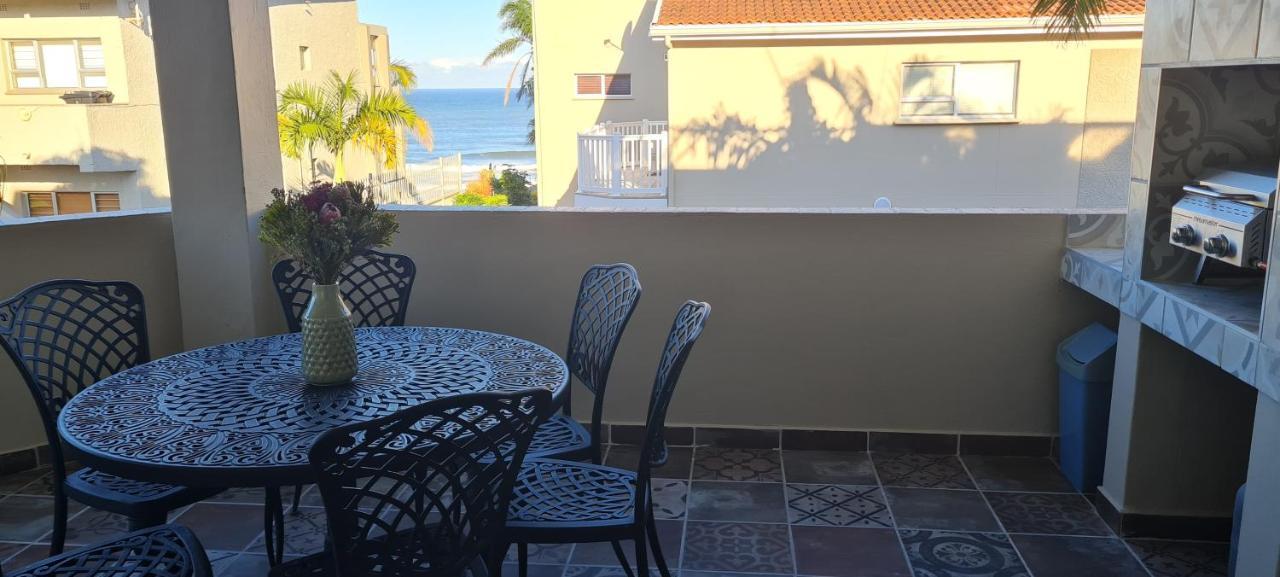Aride 4 Awesome View Of Uvongo Main Swimming Beach From Communal Braai Area Apartment มาร์เกท ภายนอก รูปภาพ